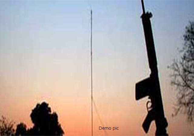 जगदलपुर में 2 इनामी सहित 12 नक्सलियों ने किया सरेंडर