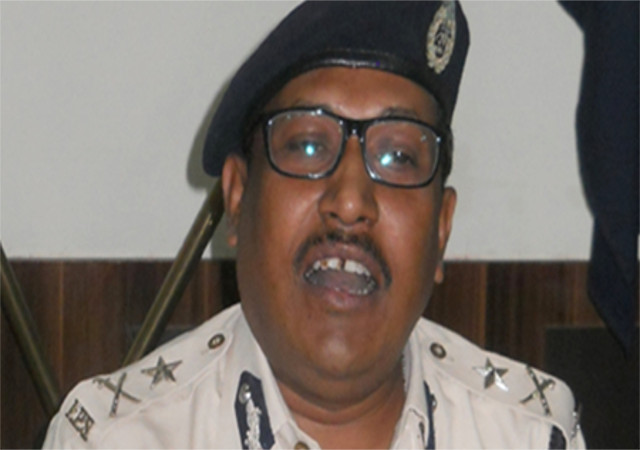 बिलासपुर के पूर्व आईजी पवन देव के खिलाफ अब तक दर्ज नहीं हुआ FIR