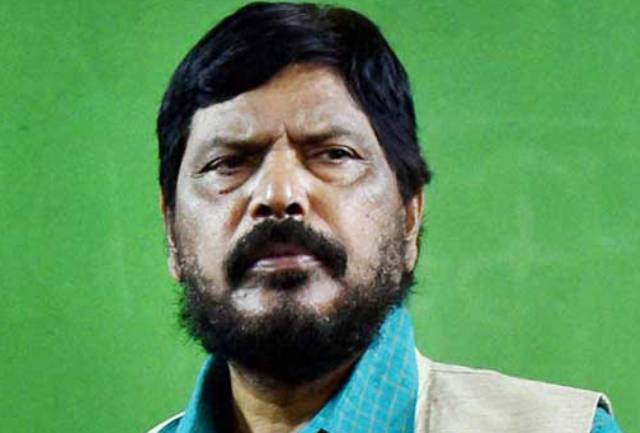 दलित नेता रामदास अठावले के रुप में बीजेपी खेलेगी बड़ा दाव