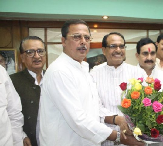 मप्र: विस अनिश्चितकाल के लिए स्थगित, शिवराज बोले नेता प्रतिपक्ष अजय सिंह मेरे बड़े भाई