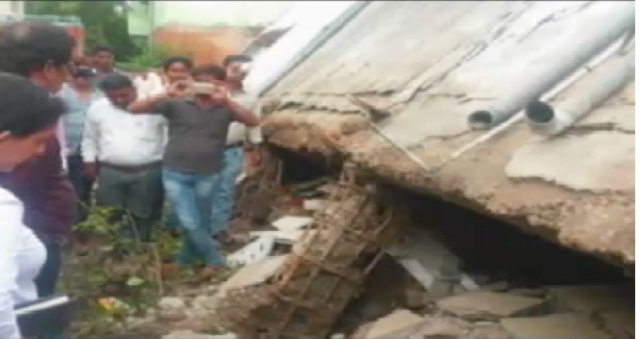 मैहर: हाउसिंग बोर्ड की बिल्डिंग गिरने के मामले में भ्रष्टाचार उजागर