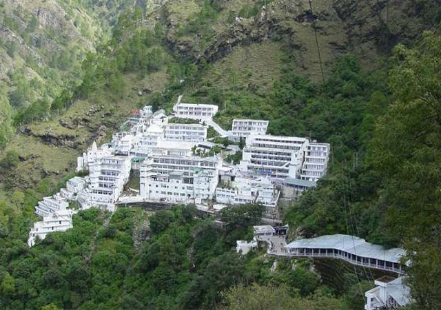 वैष्णो देवी मंदिर के समीप भूस्खलन, CRPF के हेड कांस्टेबल की मौत