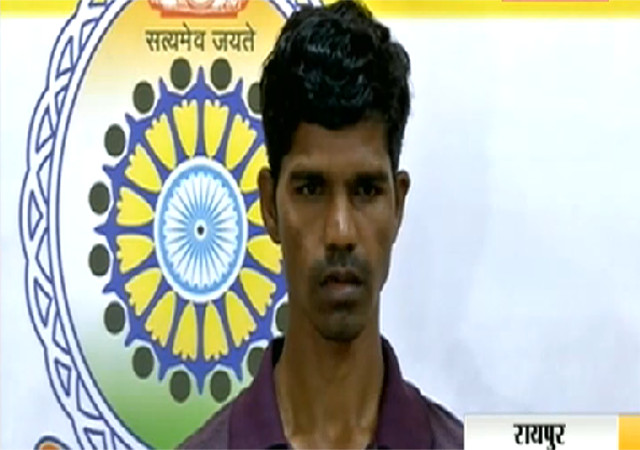 नक्सली कमांडर के गार्ड रहे भारत गावड़े ने किया आत्मसमर्पण, किए कई अहम खुलासे