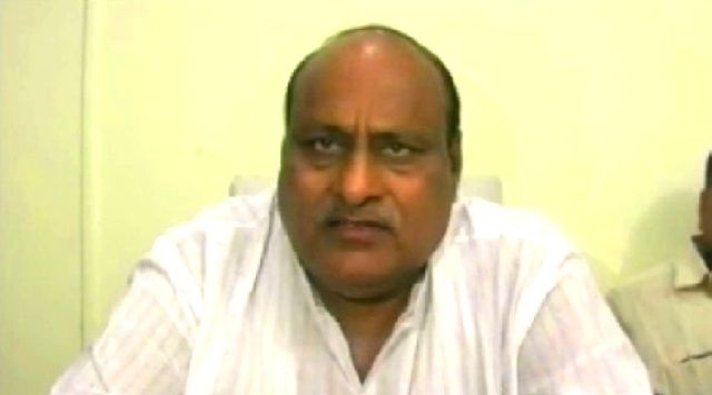 कलेक्टर और प्रशासन के खिलाफ विधायक जयभान सिंह ने खोला मोर्चा, भ्रष्टाचार का लगाया आरोप