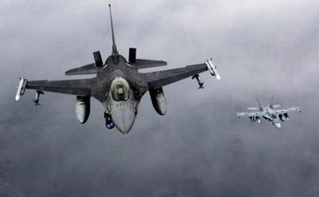 ब्लैक सी पर अमेरिकी-रूसी फाइटर प्लेन आए आमने-सामने