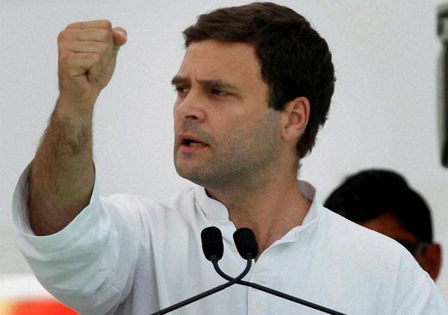 अयोध्या पहुंचकर राहुल गांधी ने किया हनुमान गढ़ी मंदिर का दर्शन