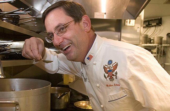 गायब हैं अमेरिकी राष्ट्रपति के पूर्व शेफ!