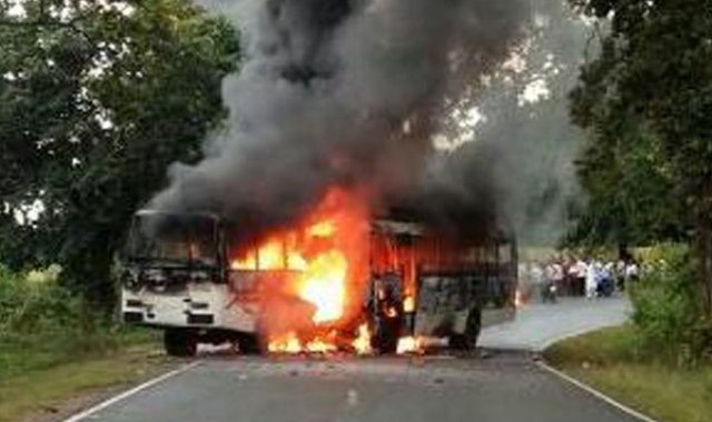 झारखंड (चाईबासा): दो बसों के आमने-सामने की टक्कर से 9 लोगों की मौत