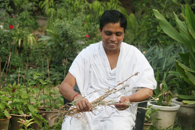 फोर्ब्स के अरबपतियों की सूची में बाबा रामदेव के सहयोगी आचार्य बालकृष्ण का नाम…