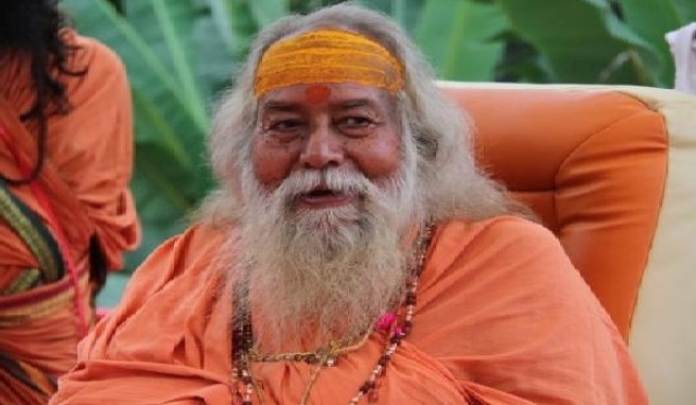 शंकराचार्य स्वरुपानंद सरस्वती ने प्रधानमंत्री मोदी पर साधा निशाना