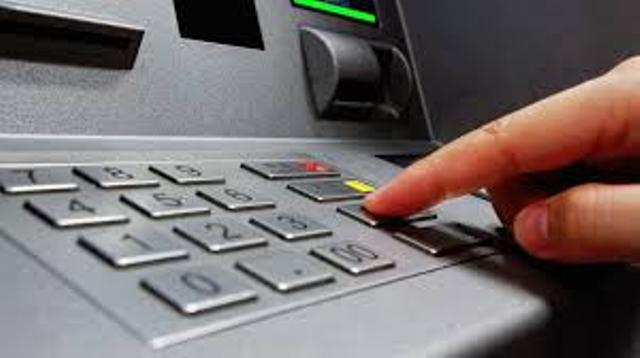 ATM फ्रॉड गिरोह का शिकार हुआ एक छात्र, ATM PIN हासिल कर 2 लाख 33 हजार रूपए किया पार