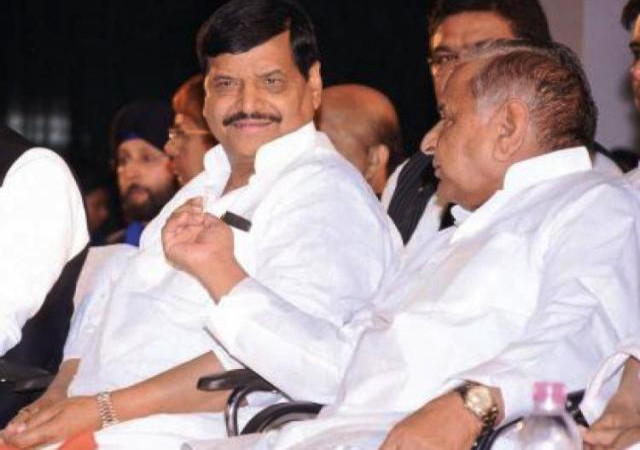 सपा सुप्रीमो मुलायम सिंह का ऐलान, चुनाव के बाद होगा CM का फैसला, PC में नहीं पहुंचे अखिलेश