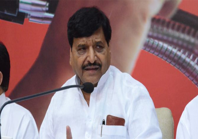 शिवपाल ने अखिलेश के एक और मंत्री को किया सपा से बाहर