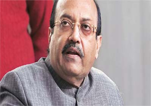 सपा के पारिवारिक कलह में खलनायक बनकर उभरे अमर सिंह ने तोड़ी चुप्पी…