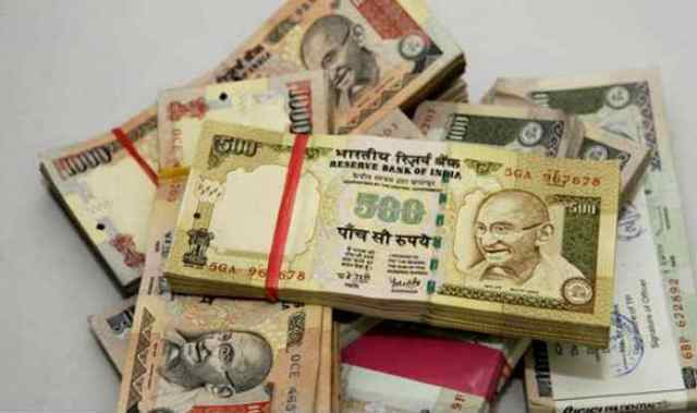 भ्रष्टाचारियों पर नकेल: कालेधन पर मोदी की सर्जिकल स्ट्राइक, 500 और 1000 रूप के नोट बंद