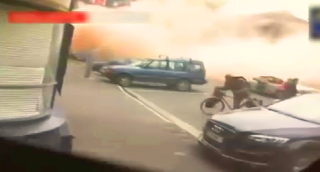 न्यूजीलैंड में 7.8 तीव्रता के भूकंप के झटके, 2 लोगों की मौत कई हताहत