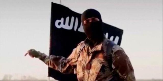 इराक सेना के सामने ISIS आतंकी ने किया सरेंडर…