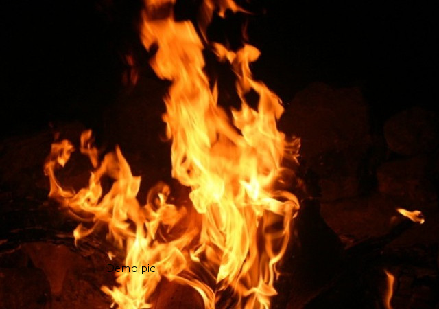 आत्मदाह की कोशिश करने वाले शिवसेना नेता ने अस्पताल में दम तोड़ा