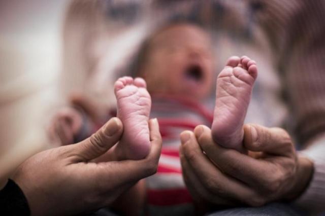 मध्यप्रदेश: अशोकनगर में एक कलयुगी मां की करतूत, बच्चे के जन्म के बाद नवजात को नाली में फेंका