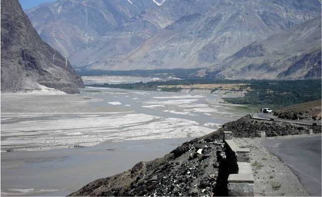 पाकिस्तान को सिंधु नदी का पानी रोकने की कवायद शुरू…