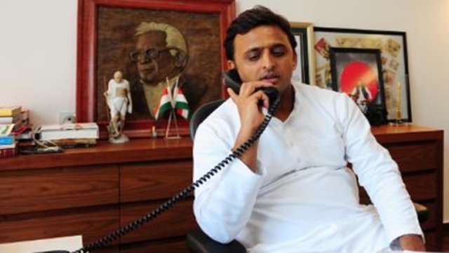 UP में फिर सामने आई बहुचर्चित चाचा-भतीजा विवाद…