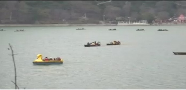 उत्तराखंड: नैनीताल में विंटर कार्निवाल की धूम…