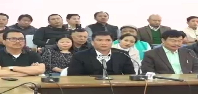 अरुणाचल प्रदेश: पेमा खांडू के नेतृत्व में भाजपा सरकार का गठन, PPA के 33 विधायक बीजेपी में शामिल