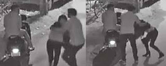 बेंगलुरु में सड़क किनारे युवती से छेड़छाड़ का CCTV फुटेज हुआ वायरल…