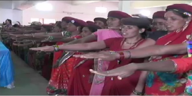 बालोद: शौचालय निर्माण में मददगार साबित हो रही ये 17 महिला कमांडो