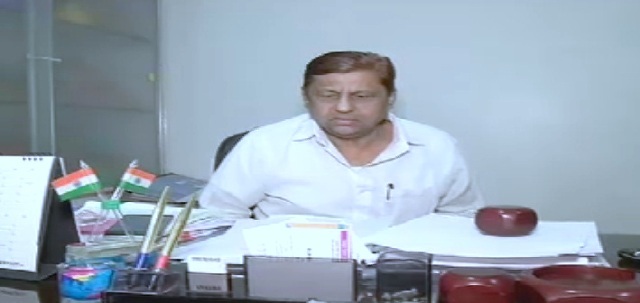 किसानों से किए वादे पूरे करे सरकार, फिर करे कंपनियों से MOU – अकबर