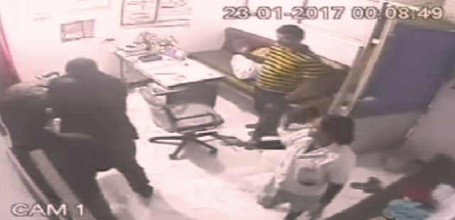 नर्सिग होम में खूब चले लात घूसे