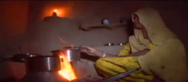 70 सालों बाद भी मूलभूत सुविधाओं की बाट जोह रहा ये गांव…