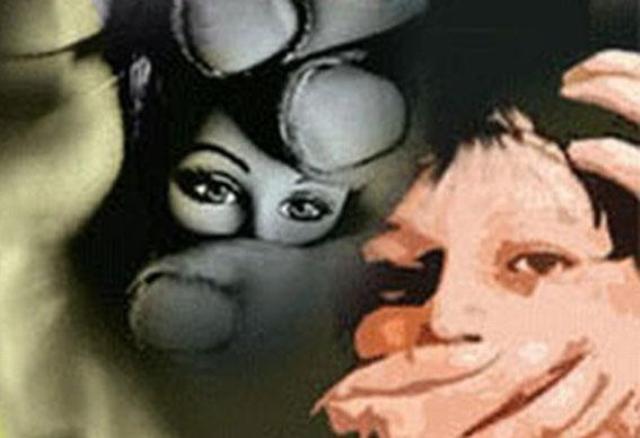 पिता की घिनौनी करतूत, नाबालिग बेटियों का किया शारीरिक शोषण