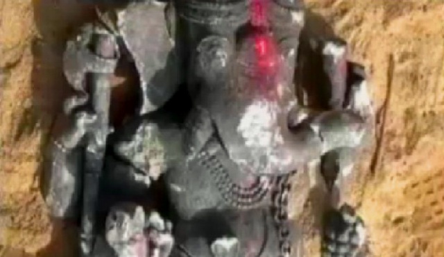 ढोलकल की पहाड़ियों से गिरी गणेश प्रतिमा का पुनर्निर्माण, विधि-विधान से शिखर में विराजे गणेश