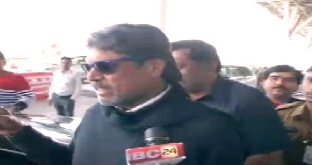 भारतीय क्रिकेट टीम के पूर्व कप्तान कपिल देव निजी कार्यक्रम के तहत रायपुर पहुंचे