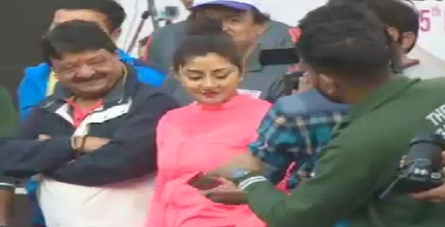 प्रधानमंत्री नरेंद्र मोदी डायनेमिक पर्सनालिटी मै उनसे प्रेरित – रिमी सेन