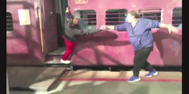 रणवीर सिंह ने थामा गणेश आचार्य का हाथ