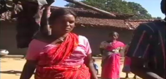 नवजात शिशु को कपड़े में लपेटकर अंधेरे कमरे में रखा, पिलाया चावल का पानी, मौत