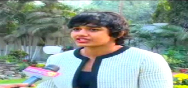 लड़कियों को मोटिवेट करने पहली बार छत्तीसगढ़ आई रेसलर बबीता फोगाट