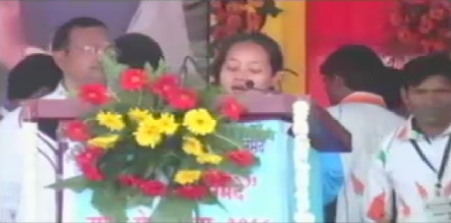 जूनियर महिला हाॅकी टीम की कप्तान ने मंच से याद दिलाया शिवराज को अपना वादा