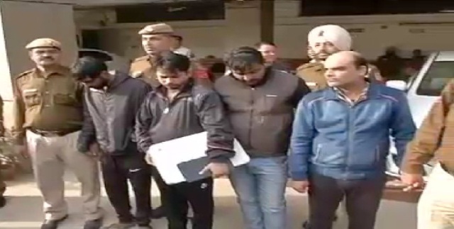 इन लोगों ने कितने ही अनपढ़ों को MBBS डाॅ बना दिया
