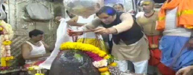 वरूण गांधी पहुंचे महाकाल के दर्शन करने, जानिए क्या मांगा