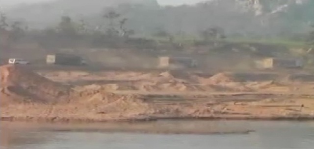 खनन माफियाओं पर कसता जा रहा शिकंजा, 225 हाईवा 5 JCB जब्त