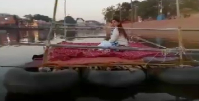 उज्जैन: अनशन पर बैठी कांग्रेस नेता नूरी खान गिरफ्तार