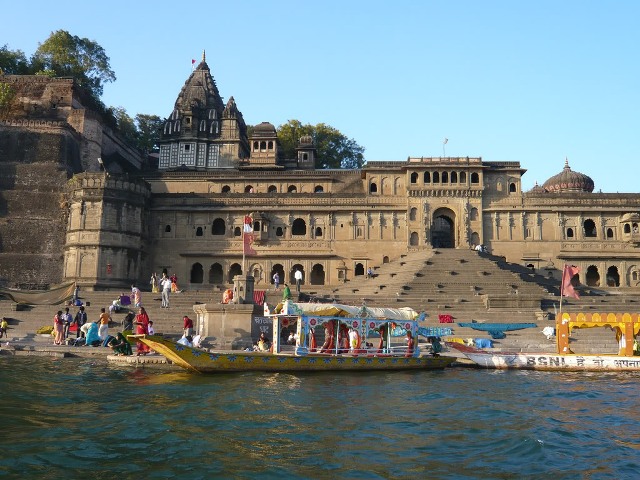 नर्मदा की लहरे सहेजे बसा ये 4000 साल पुराना शहर, वाटर स्पोर्ट्स के लिए फेमस डेस्टिनेशन