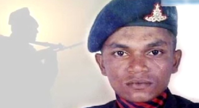 बैरक की छत में लटकता मिला लांस नायक रॉय मैथ्यू का शव