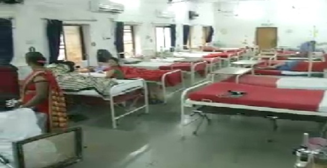रेलवे के डिवीजनल हॉस्पिटल का हाल बुरा, 7 साल बाद भी नहीं सुधरी स्थिति