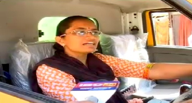 समाज के लिए मिसाल बनी कचरा वाहन चालक पूर्णिमा…