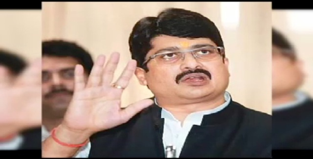 यूपी के बाहुबली विधायक राजा भैया पर साजिश रचकर हत्या का आरोप