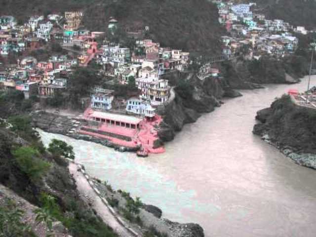 गंगा और यमुना जिंदा इकाई, देश के नागरिकों की तरह मिलेंगे अधिकार – हाईकोर्ट